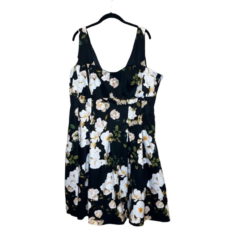 CITY CHIC‎ Floral Senorita Dress - Picture 2 of 6